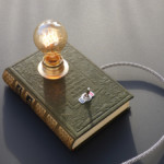 Lampe Livre Cuir